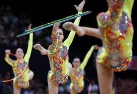 卫报：巴萨将凯恩视为取代莱万的首选目标，很可能激活违约金